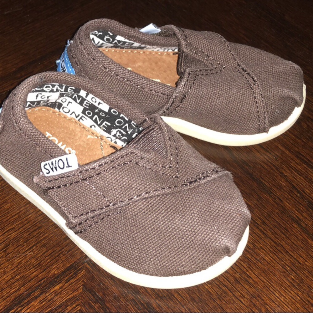 Baby Toms Size 3